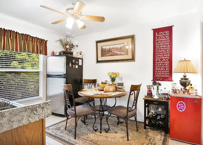 La Maison De Lorbu - Private Apartment
